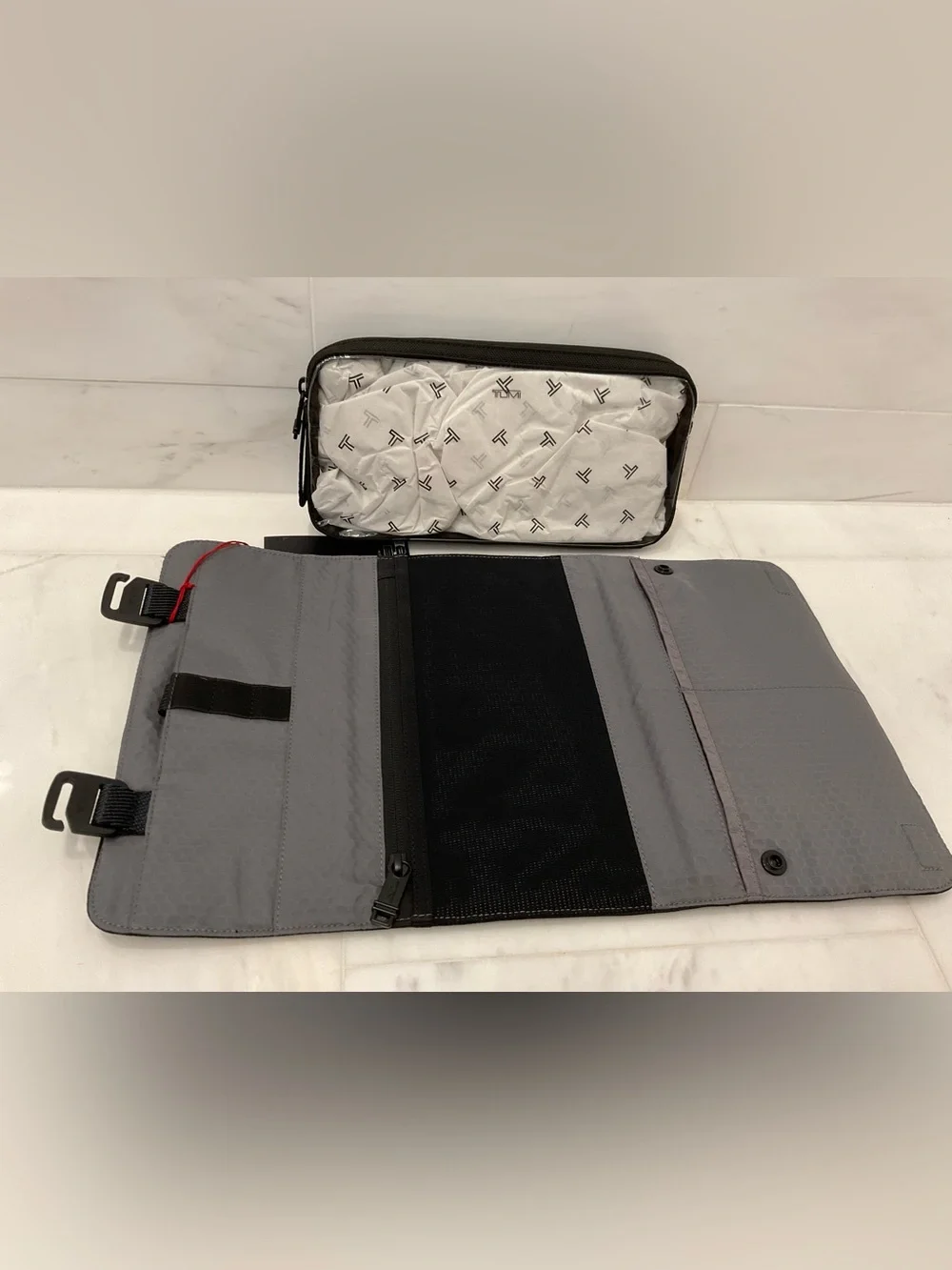NEW Tumi + 11.0” Ballistic Nylon HANGING TRAVEL DOPP KIT - SOLID BLACK